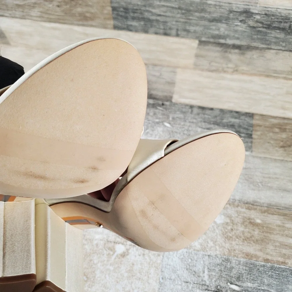 Sam Edelman Yaro Womens Sandal Sz 8.5 W Block Heel Pearl Ivory Satin Ankle Strap